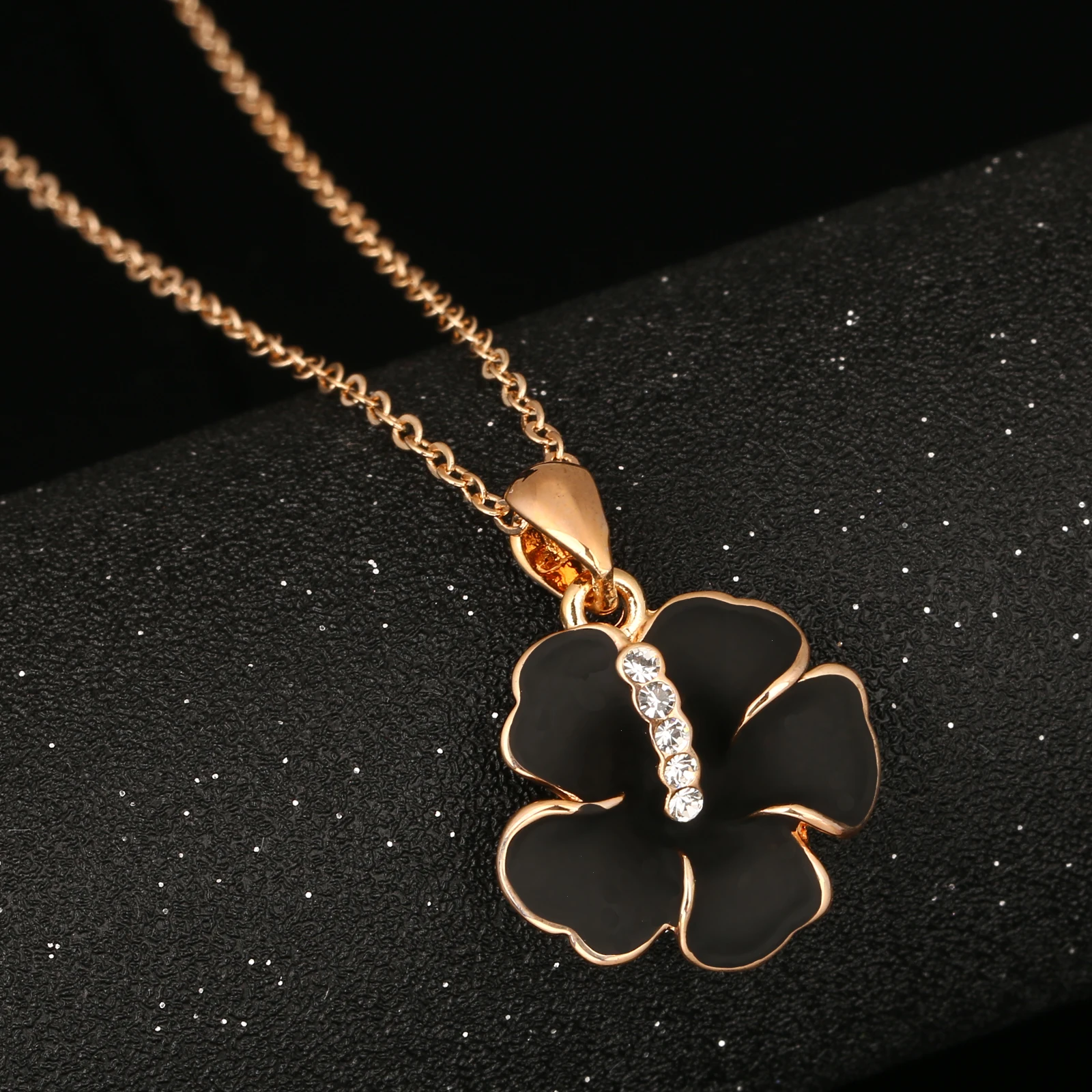 

Top Quality ZYN280 Black Rose Rose Gold Color Fashion Pendant Jewelry Made with Austria Crystal Elements