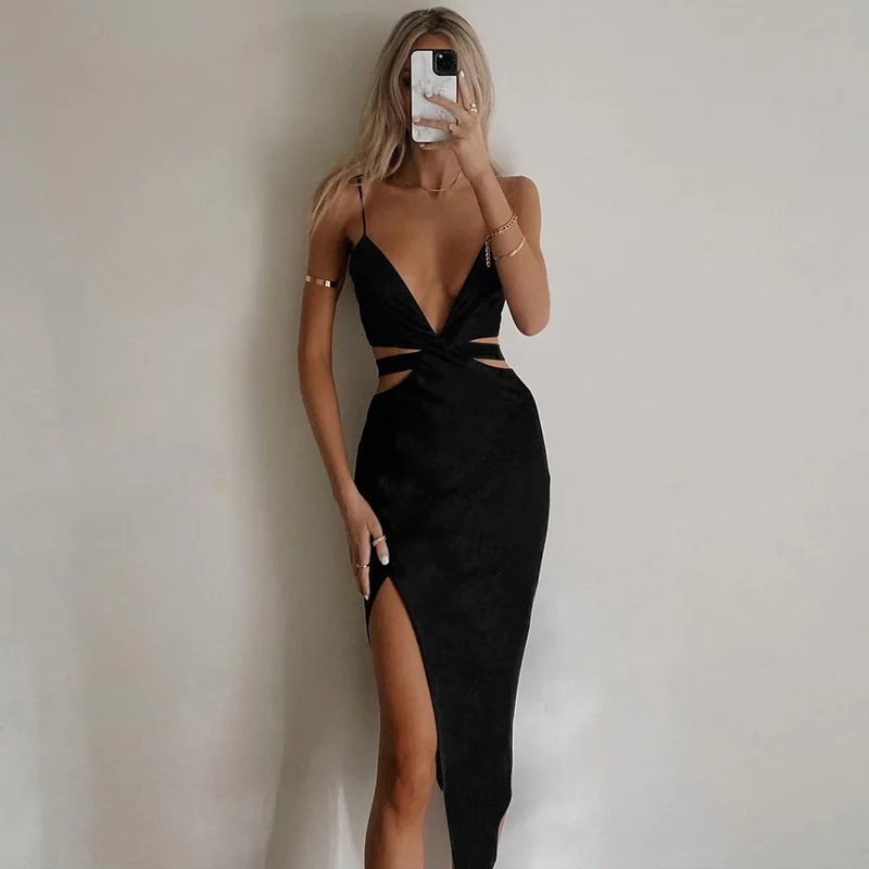 

2022 Autumn and Winter New Women's Suspender Fashion Sexy Backless V-neck Solid Color Slim Dress Waist Cutout Thin Slim Fit