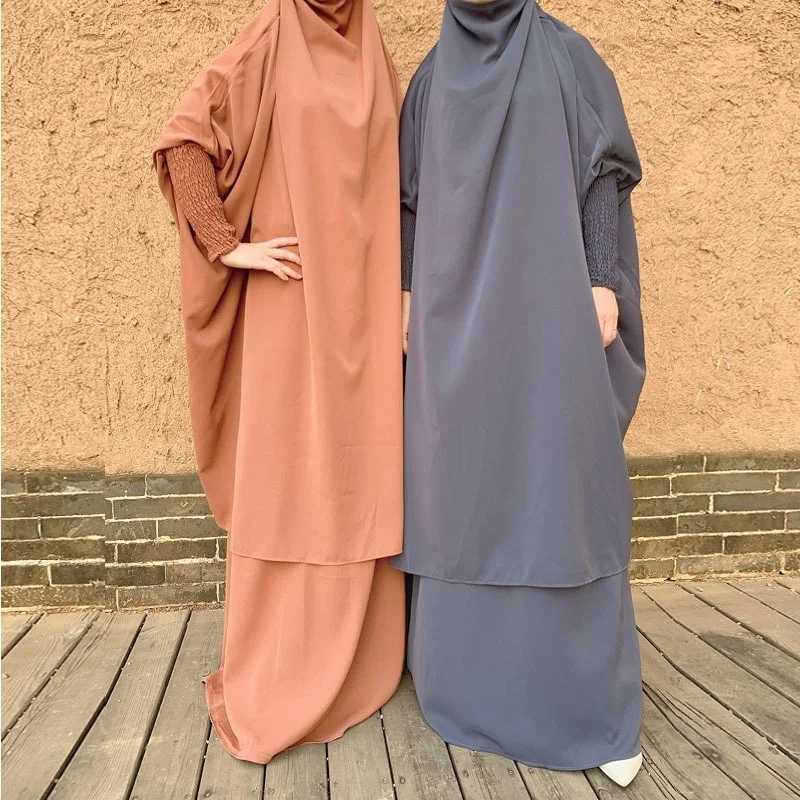 

Мусульманская женская одежда для молитвы, комплект из 2 предметов, платье абайя, хиджаб с капюшоном, скромный хиджаб с полным покрытием, хима...