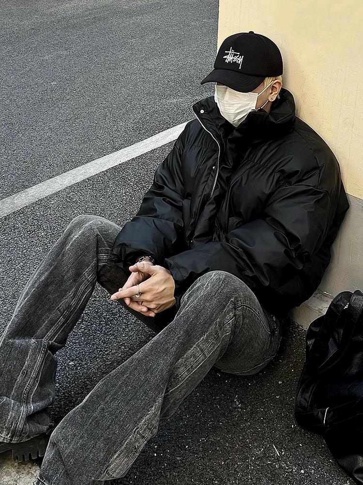 Картонная зимняя короткая пуховая куртка Cleanfit Однотонная широкая на хлопковой