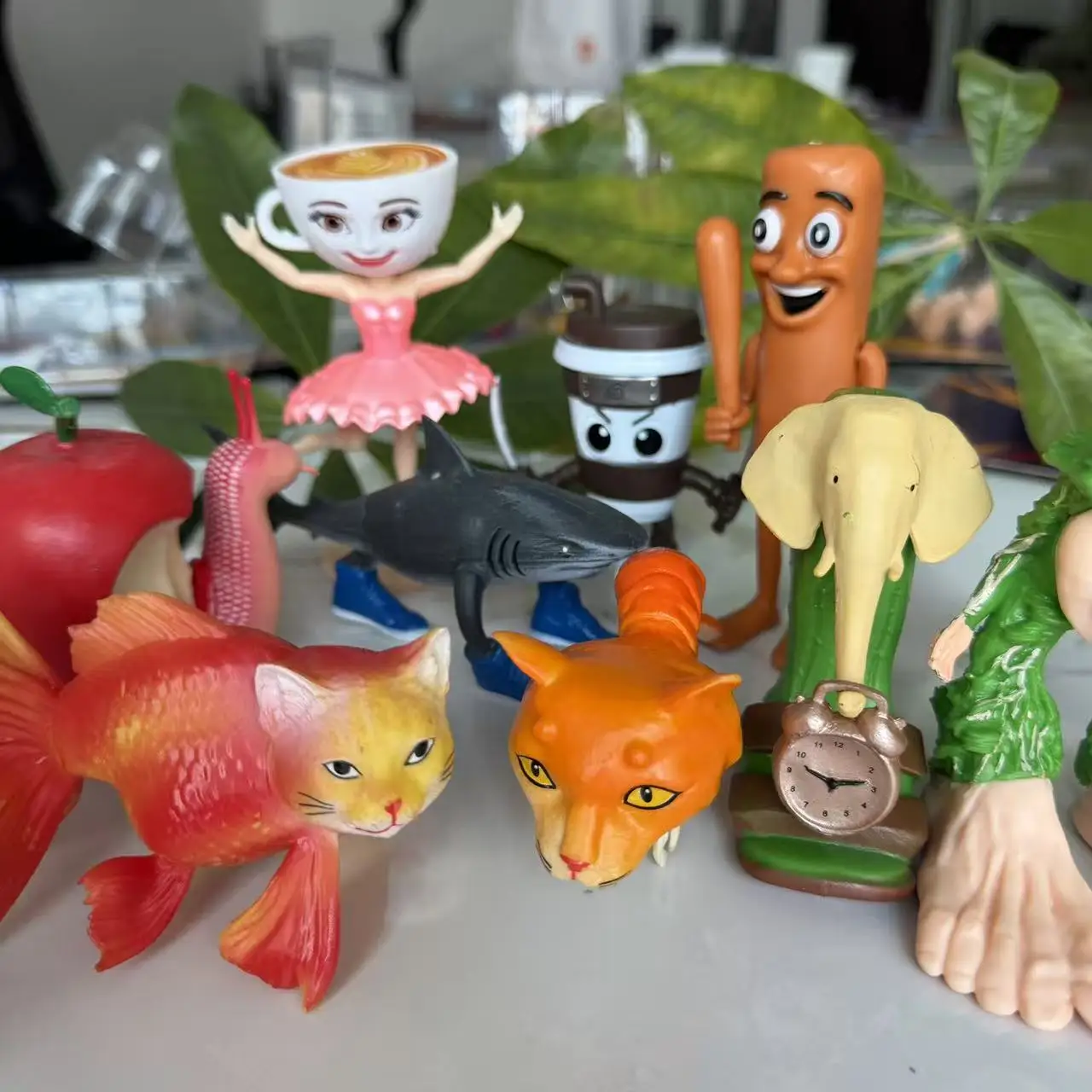 Фото Новая фигурка Tungtungsahur, Tralalelo, Tralala, Shark Bombardinocrocodilo, Lirililarila — коллекционная игрушка для декора стола, подарок №1