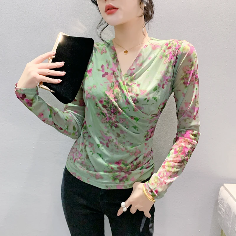 Сексуальная женская футболка с крестообразным v-образным вырезом и длинным