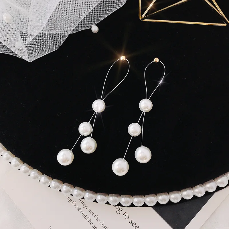 

2022 New Korean Long Pearl Pendant Earrings Metal Jewellery for Women Simple Earrings Exquisite Fashion Unusual Wholesale