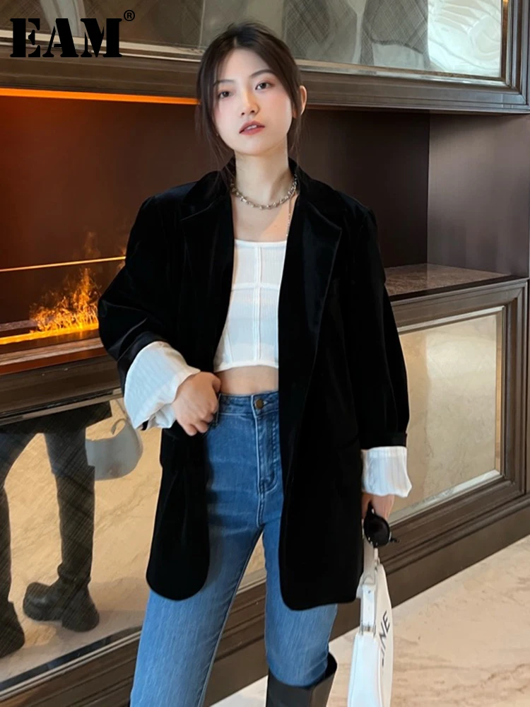 

[EAM] Women Black Velvet Big Size Casual Blazer New Lapel Long Sleeve Loose Fit Jacket Fashion Tide Spring Autumn 2022 1DE6800