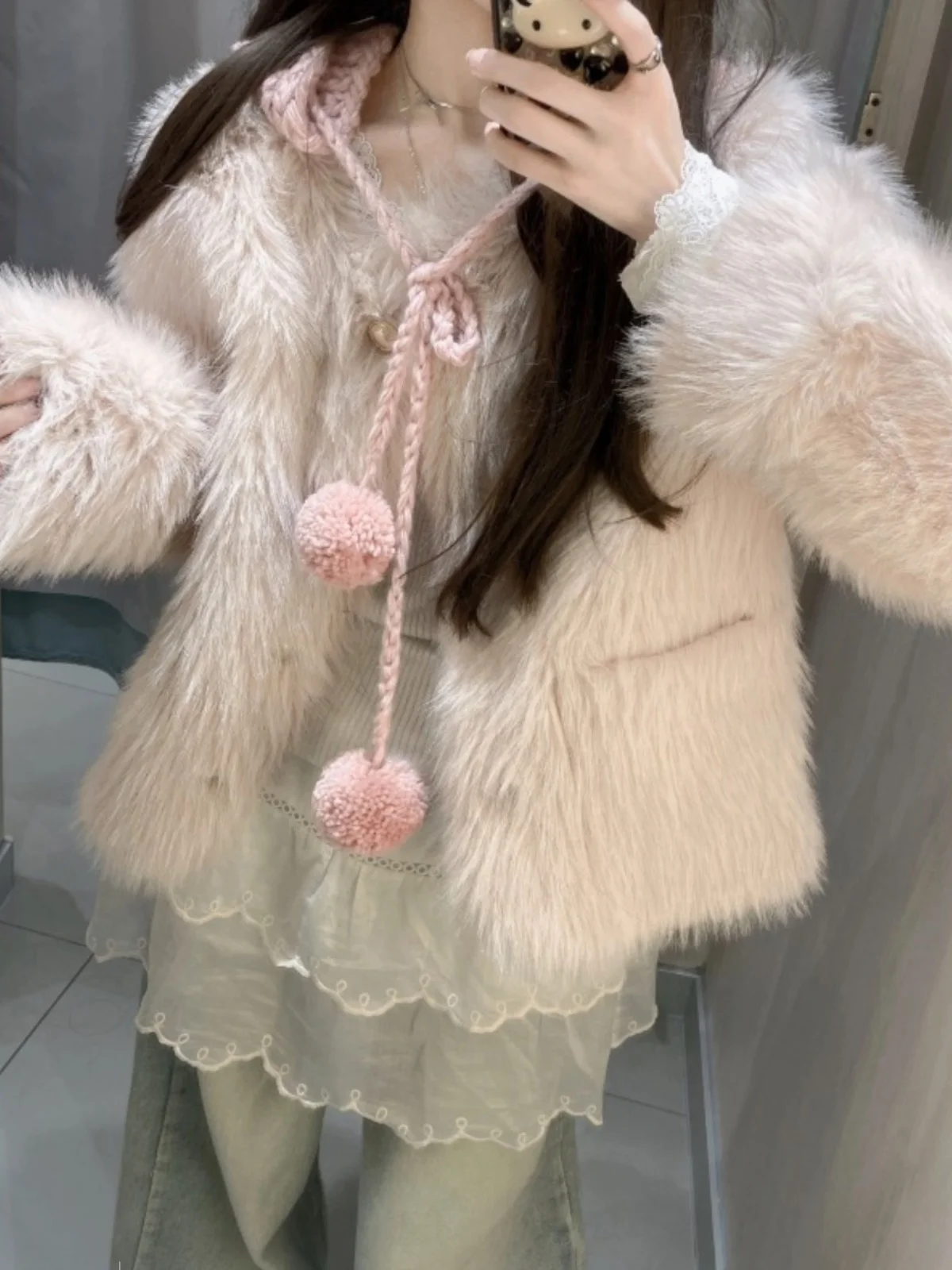 Small Fancy Super Nice Furry Coat Fur Integrated Female 2025 New Arrival Winter Western Sle Beautiful