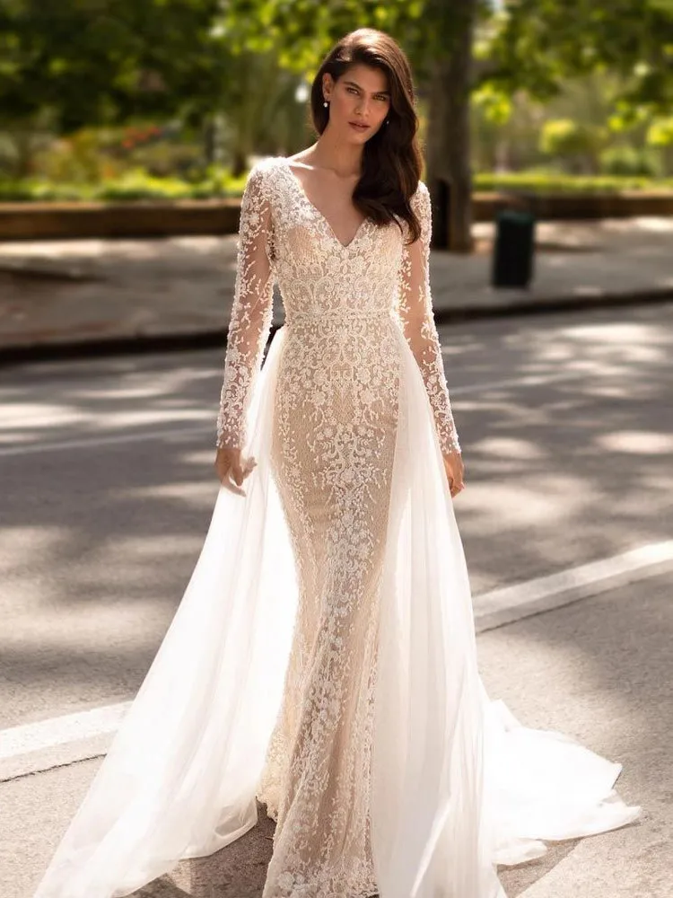 Женское свадебное платье со съемным шлейфом классическое с длинными рукавами и