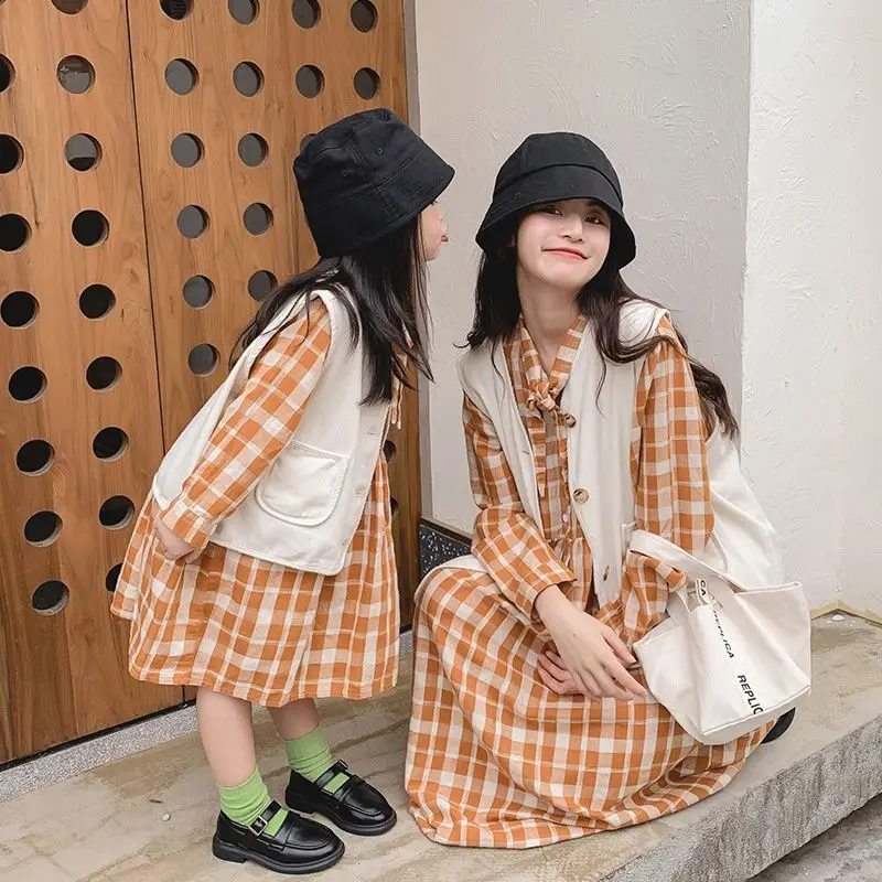 

Spring Autumn New Family Matching Outfits Mother Daughter Vest Plaid Dress Sets Fashion Women Girl Dress Suits Clothes