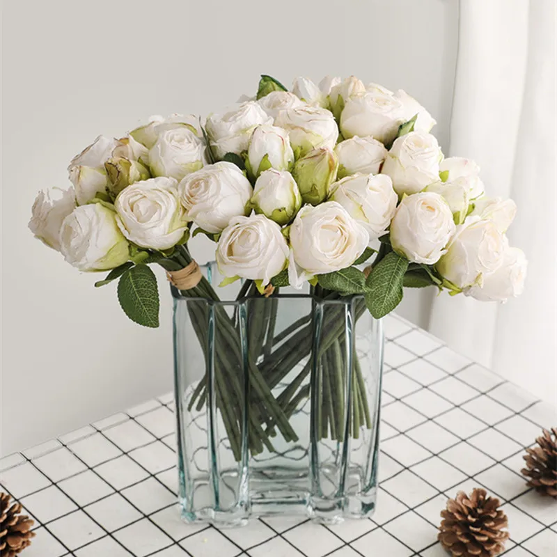 

Korean Bride holding fake flower rose bouquet mariage rose eternel valentine dining table decor anniversary gift