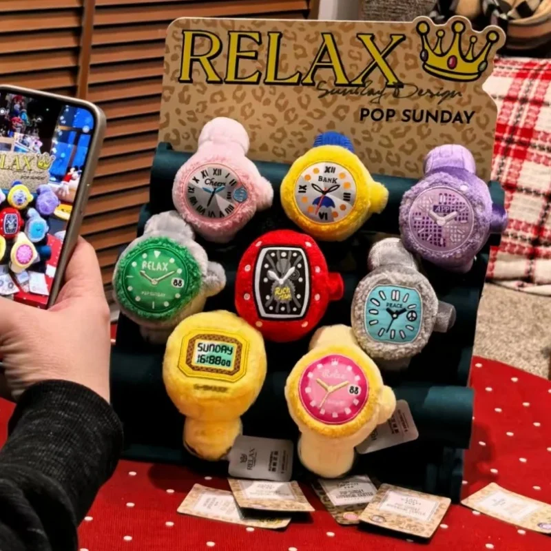 Фото 【В наличии】Оригинальные плюшевые часы Pop Sunday Relax, слепая коробка, загадочная коробка Kawaii, носимые пушистые роскошные часы, игрушки, модный подарок FS №2
