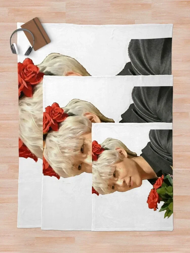 Декоративное одеяло в стиле K-POP с изображением м/ф Акула