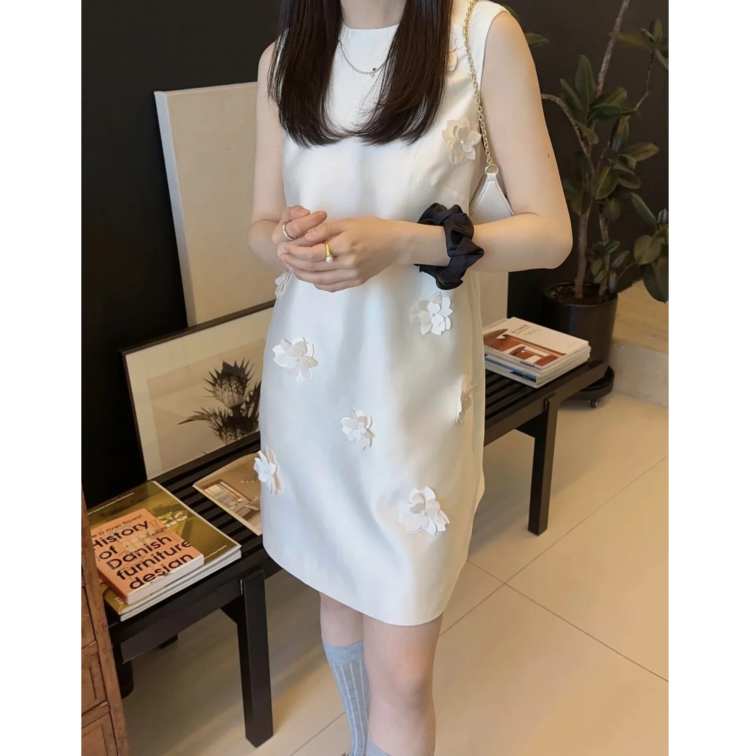 Женское платье без рукавов элегантное свободное во французском стиле с круглым