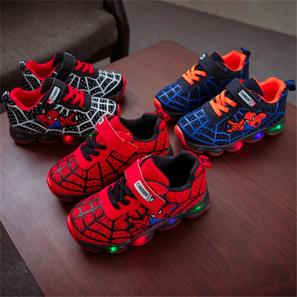 

2022 Autumn Spiderman Kids Glowing Sneakers For Boys Girls Cartoons Children Luminous Shoes Light Mesh Sport Light Shoes babys