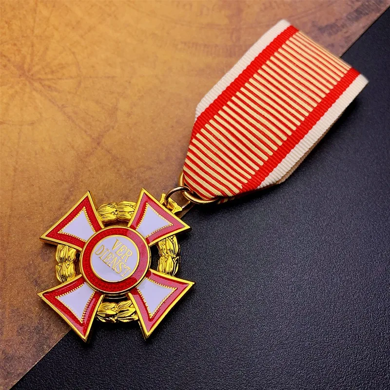 Медаль Австро-Венгерский орден за заслуги леонид кнопов орден грамарий