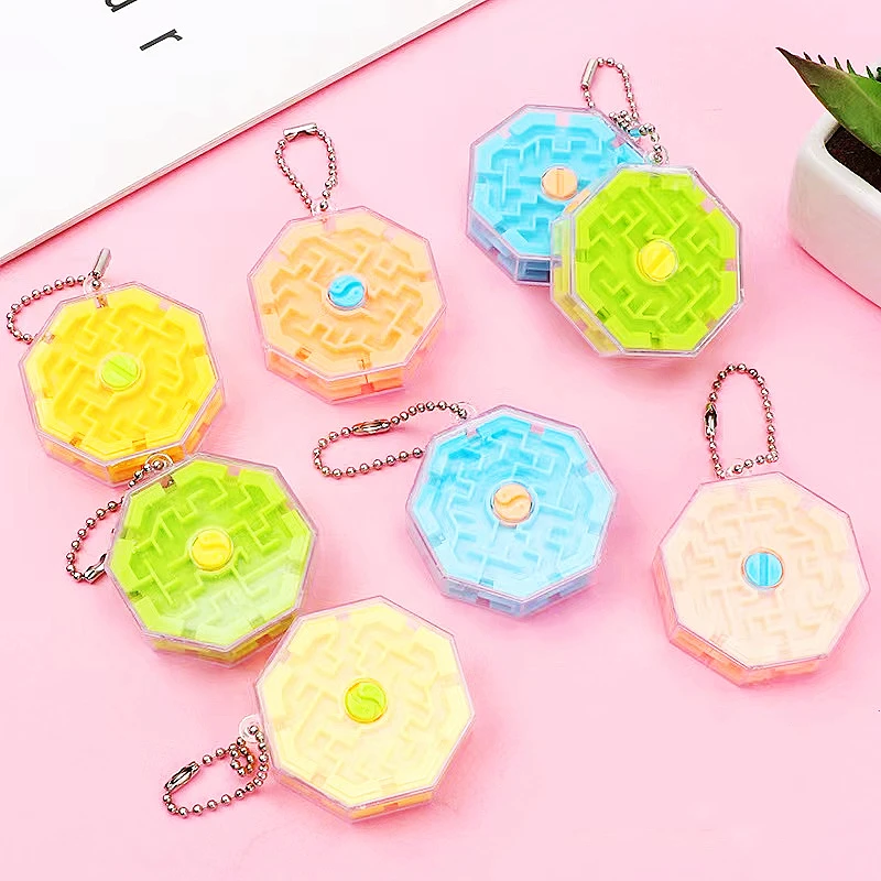 

Набор лабиринтов 3D с брелоком 30 шт.