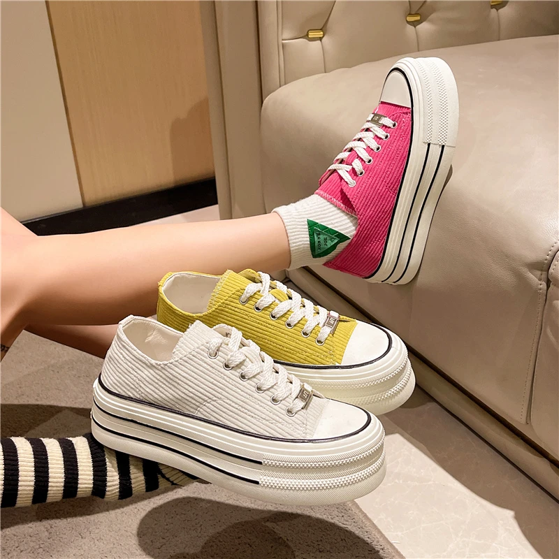 2023 spring new Korean version of fashion everything canvas shoes female platform platform platform casual board shoes lace-up s