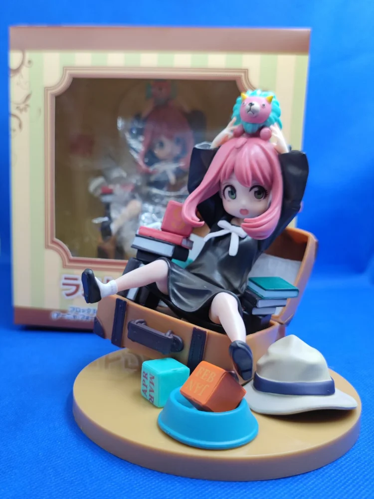 

2023 New SPY FAMILY Anime Girl Figure Anya Forger Action Figure PVC Car Decoration Collection Figurine Model Doll Gift Kids Toys