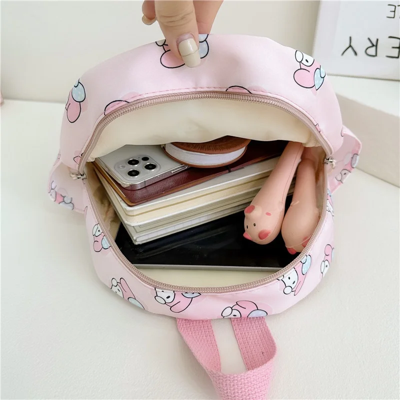 Рисунок 2 - Водонепроницаемый рюкзак из ткани