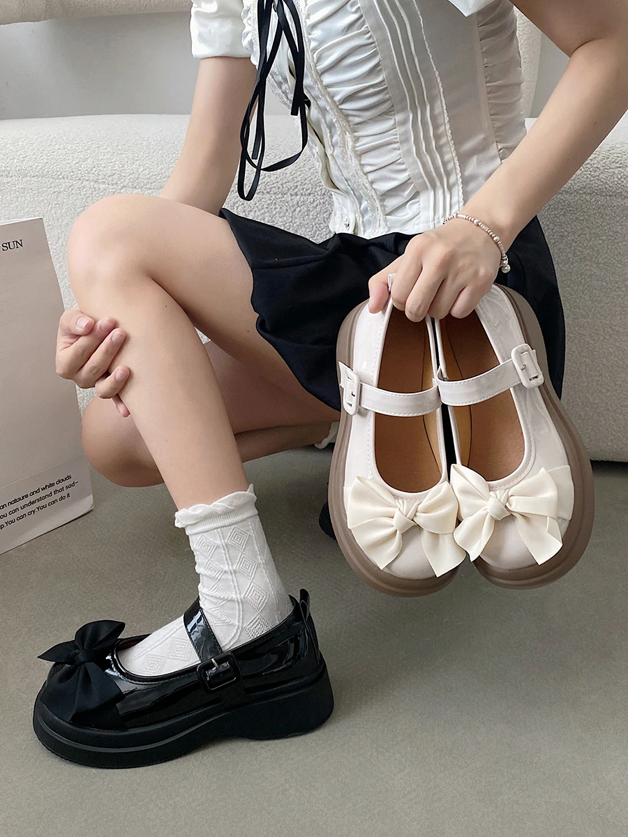 

Женские босоножки на среднем каблуке, бежевые босоножки на низком каблуке и платформе, черные туфли на плоской подошве с круглым носком, простая обувь из искусственной резины, 2023