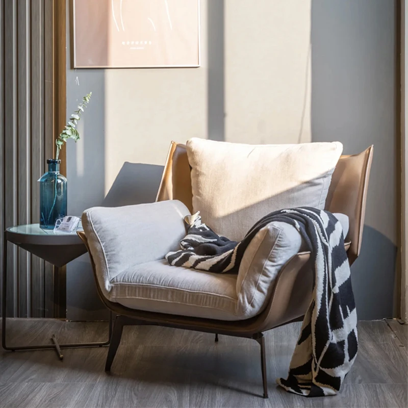 

Italian Minimalist Living Room Light Luxury Single Leisure Chair Negotiation Couch Designer Balcony Modern Fabric Saddle Leather