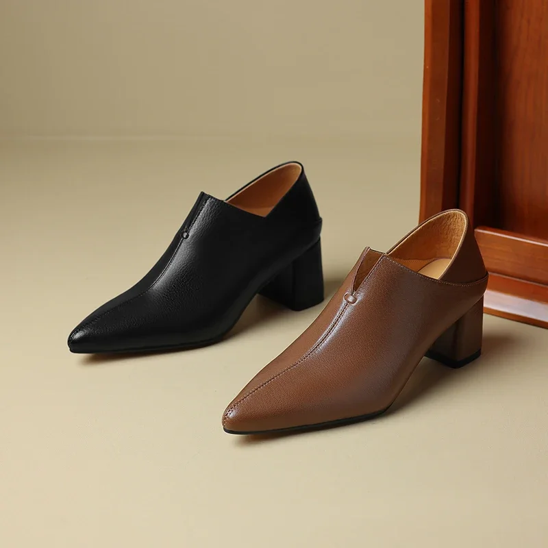 Женские туфли-лодочки из натуральной кожи на толстом каблуке 22-25 см