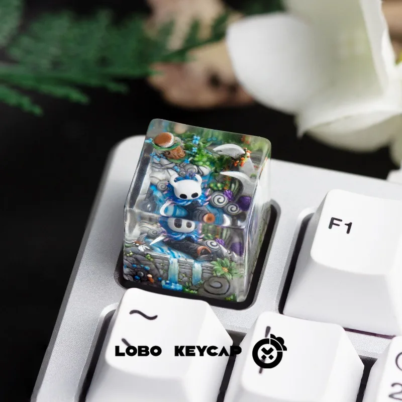 Коллекционная кастомная прозрачная кейкап-фигурка Хорнет из Hollow Knight с подсветкой для механической клавиатуры, подарок для геймеров ПК (art.: 3920da41ca802) - 3920da41ca802