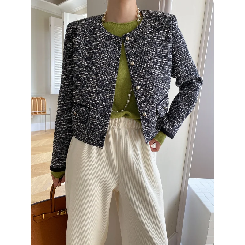 Рисунок 2 - Женское твидовое пальто с длинным