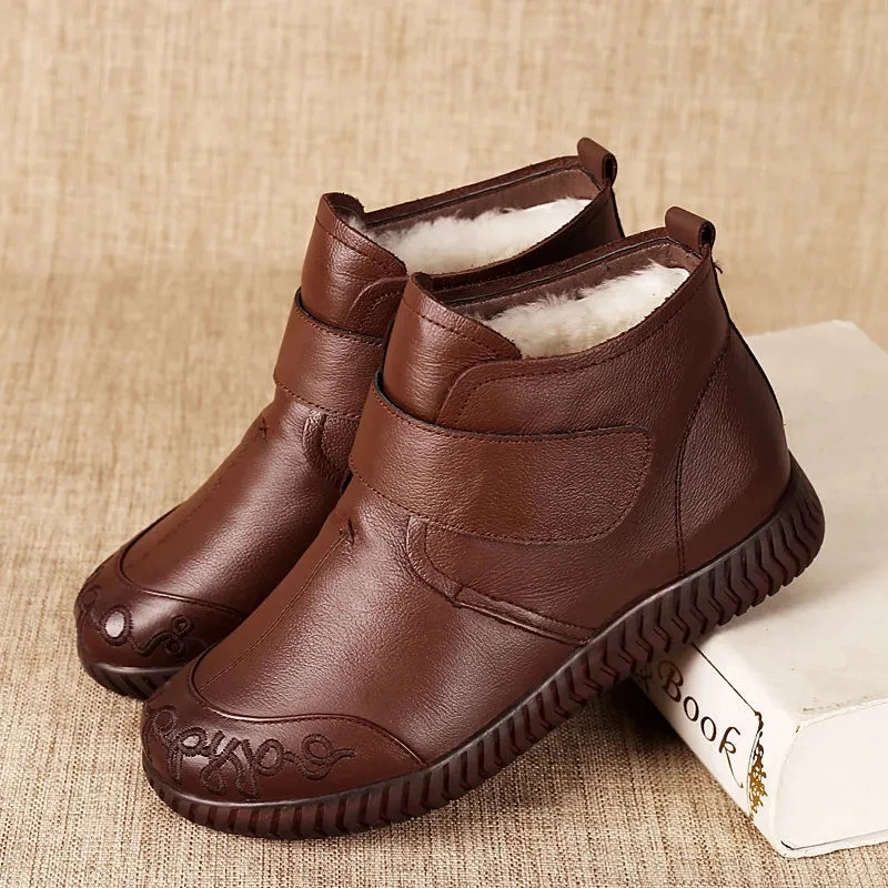 

2022 New Women's Real Leather Ankle Boots Thick Bottom Plush Shoes Women Winter Warm Shoes Fashion Cool Footwear Large Size