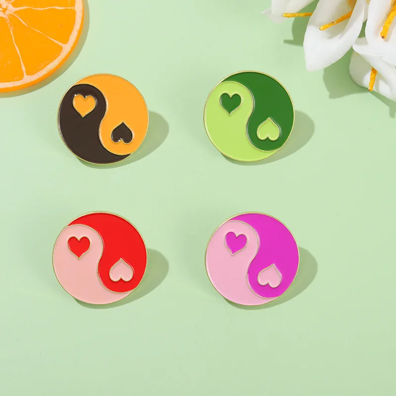 

New Fashion Tai Chi Bagua Brooch Multicolor Metal Badge Brooch Fine Jewelry Accessories couple Party Brooch Gift