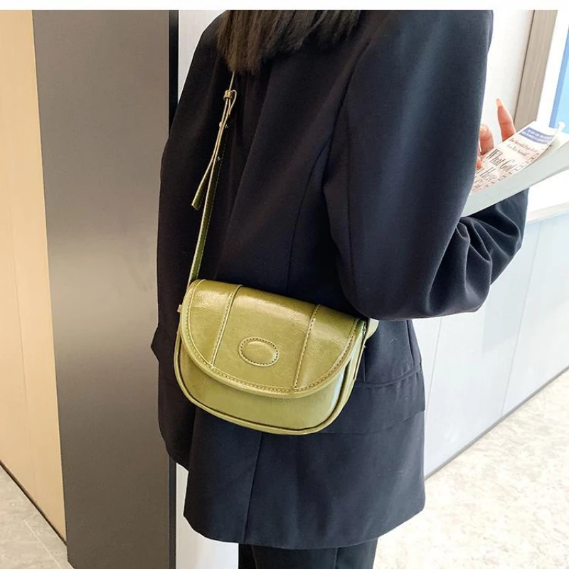 

Saddle Bag Female Leather Bag Vintage Design Luxury Bag Retro Style Crossbody Bag Shoulder Bag Underarm Bag Side Bags for Women