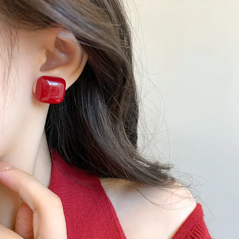 Винтажные красные геометрические квадратные серьги Анкара женские нишевые в