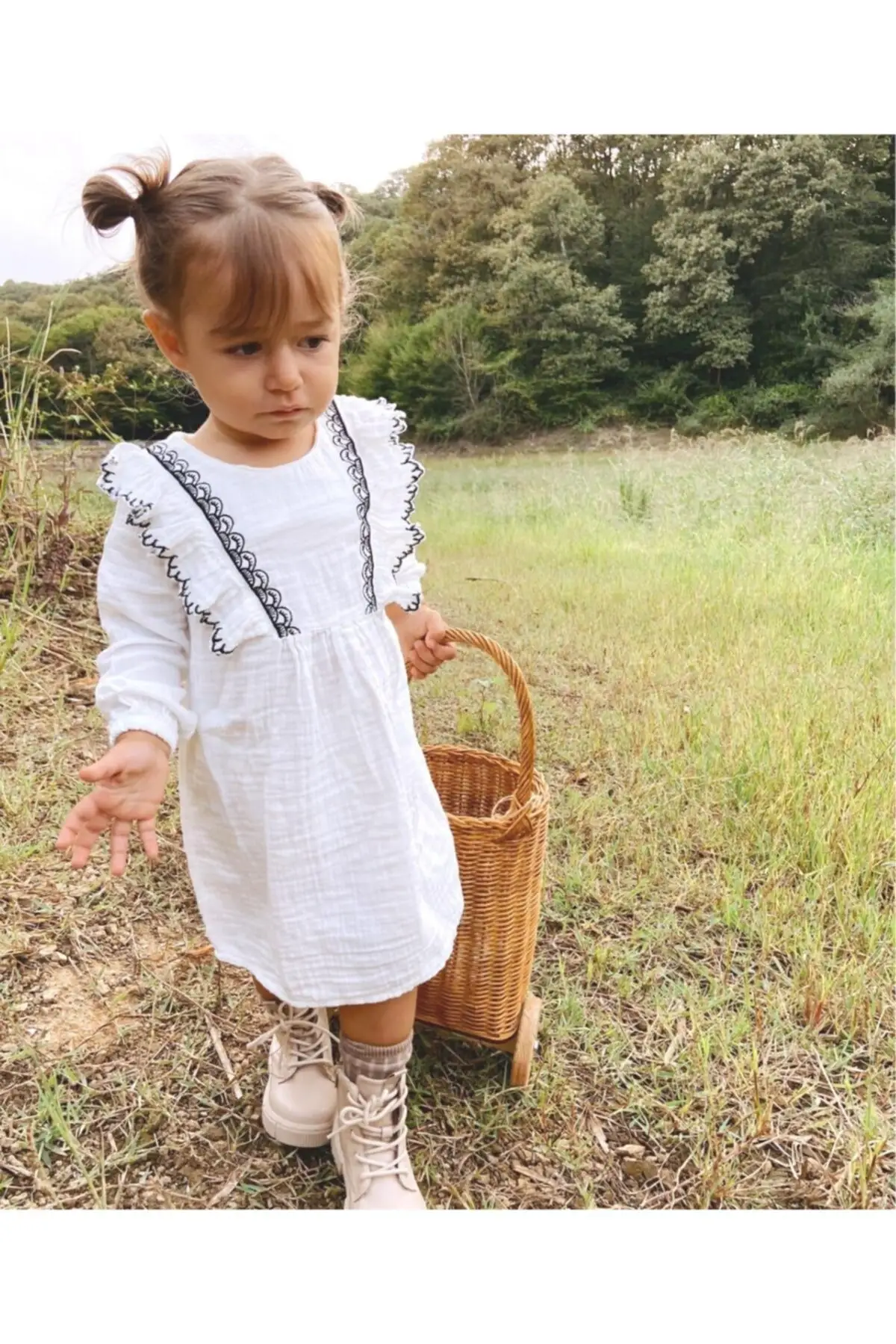 

Nakışlı Frilly Seasonal Dress 1-8 Age Ecru