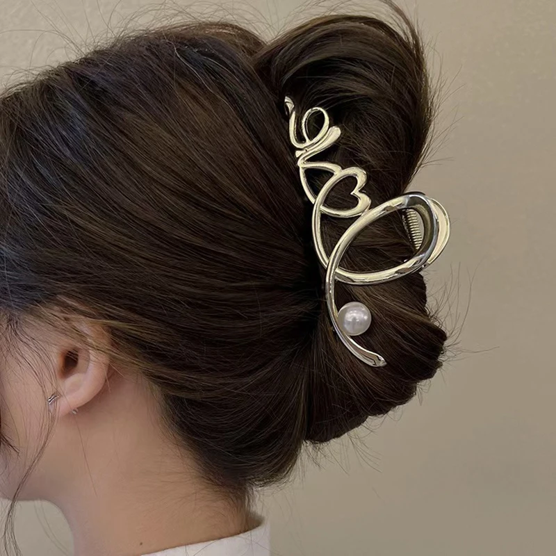 

Элегантная металлическая заколка для волос с жемчужинами в виде акулы женская заколка-краб в минималистическом стиле аксессуары для волос головной убор подарок 2023
