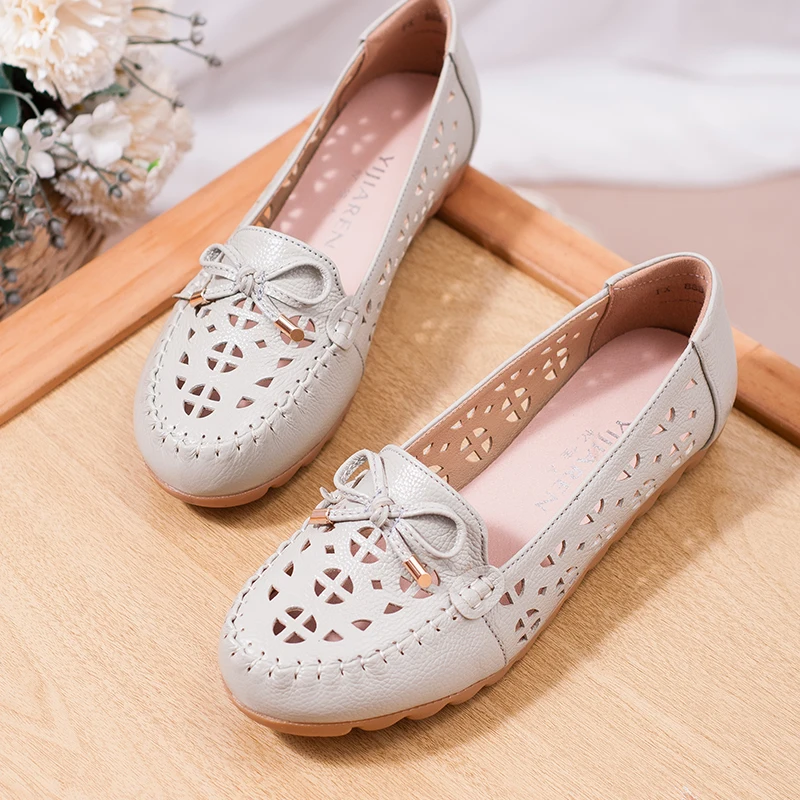 

Women Flats Hot Women Shoes Plus Size 35-42 Loafers Women Hollow Flat Shoes Woman Genuine Leather Shoes Female Casual Moccasins