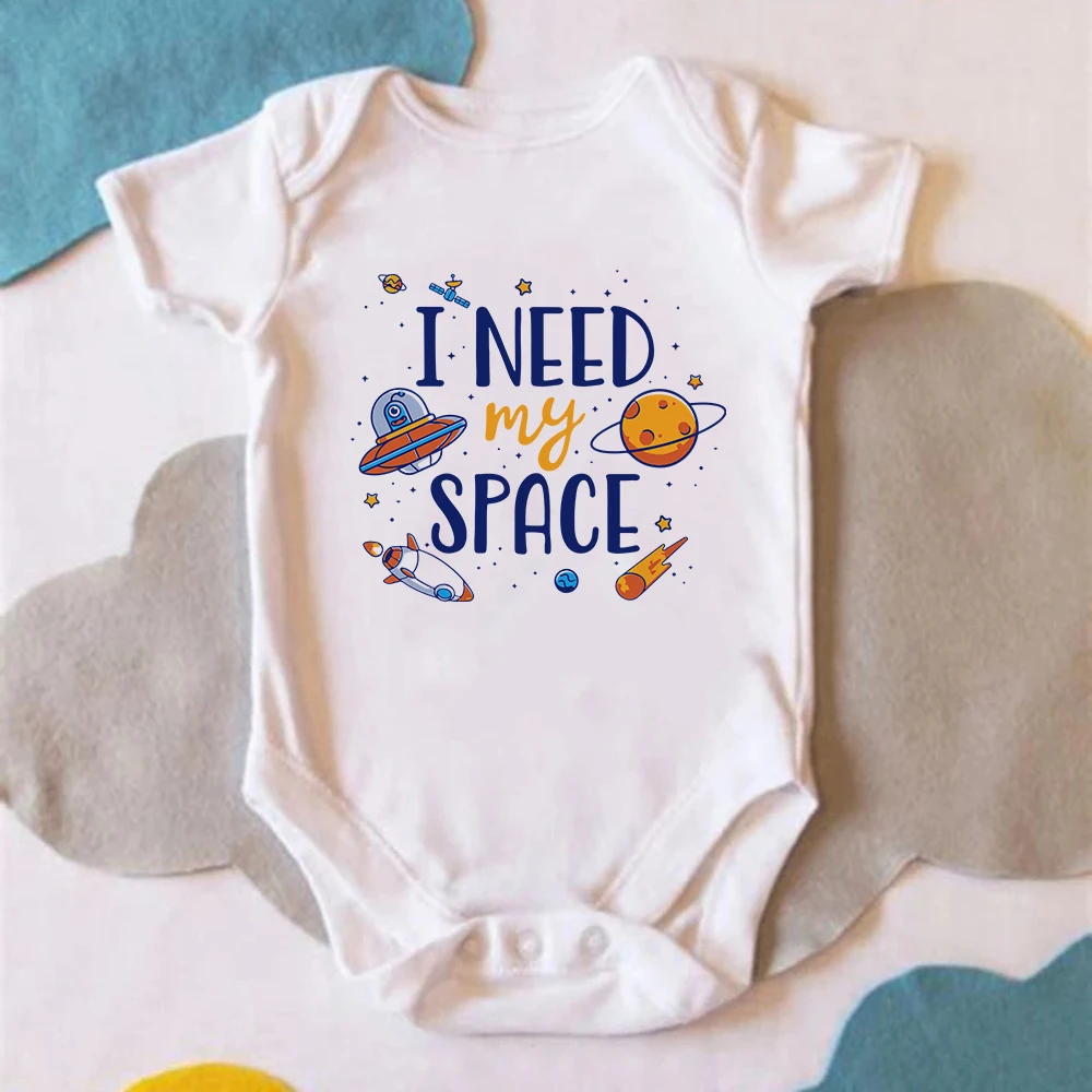 

Боди для маленьких мальчиков I Need My Space, мультяшный Модный комбинезон для новорожденных, хлопковые комбинезоны для малышей, одежда для малышей, летняя одежда для младенцев