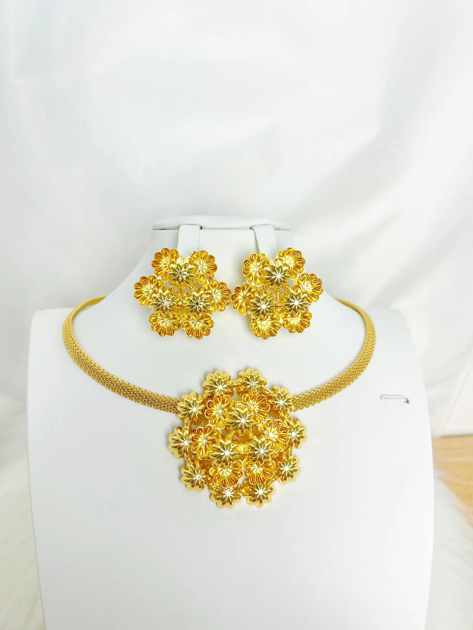 

Dubai Jewelry Set Women Wear Party Wedding Anniversary Fashionable Gold Plating Luxurious And Elegant