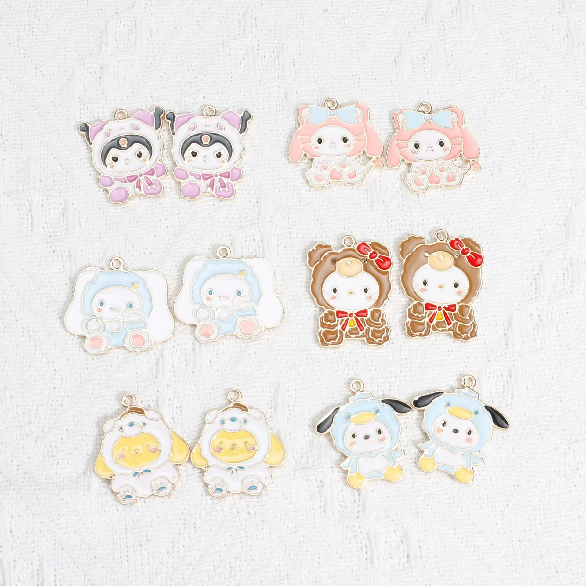 

Sanrioed Kawaii Anime Pendant Cinnamoroll Kt Cat Cartoon Kuromi Pompom Purin Alloy Necklace Bracelet Lovely Keychain Accessories