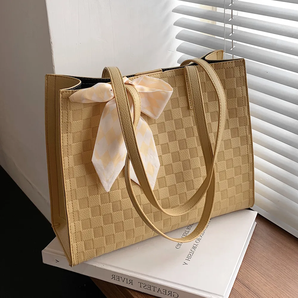 

Summer Scarf Checkered Shoulder Tote Bags For Women 2022 Trend Fashion Simple Large Capacity Lattice Commuter Ladies Handbags