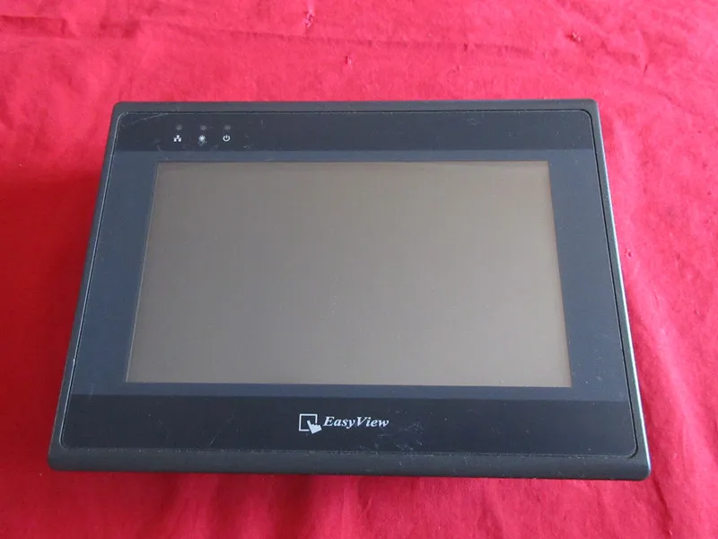 

MT6070IH 3EV touch screen , used ,85 % appearence new , 3 months warranty ,free shipping