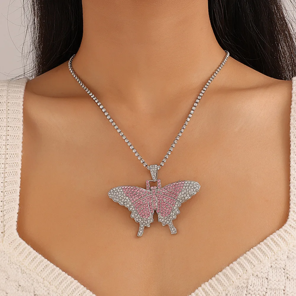 

Fashion Statement Big Butterfly Pendant Necklace Female Shiny Crystal Clavicle Chain Fashion New Jewelry Party Gift