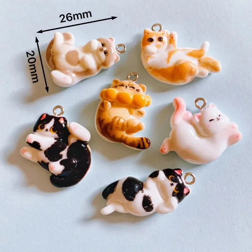 

Фигурки кошек из резины для украшений