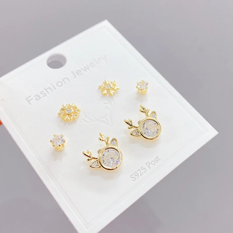 

Wholesale New S925 Silvers Needle Gold Color Three Pairs Female Stud Earrings Simple Sweet Micro Inlaid Zircon Gift