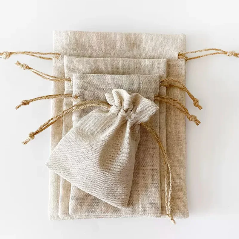 

Linen Gift Bags Burlap String 8x11cm 9x12cm 10x15cm 13x17cm pack of 50 Flax Mushlin Drawstring Pouches Jute Packaging Sack