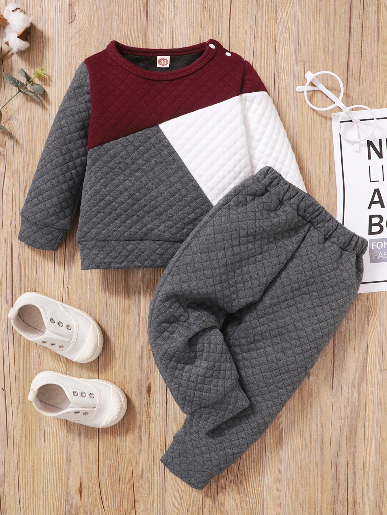 

3-24M Spring And Autumn Boys Baby Casual Clothing Suit Splicing Long Sleeve Top Solid Color Pants Two-piece Set