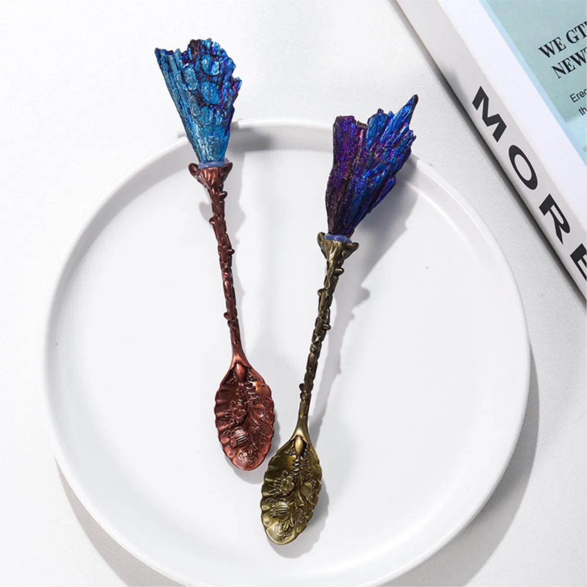 Ложка из натурального камня с гальваническим покрытием черного турмалина