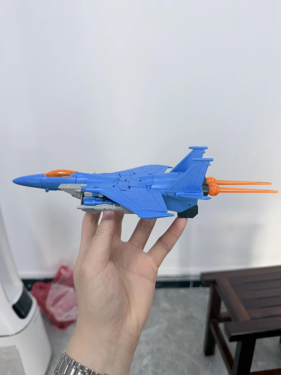 Фото Коллекционная фигурка робота Transformers SS86 Thundercracker G1 (аниме-переиздание), готовая к демонстрации, с подвижными суставами, подарок для коллекционеров №3