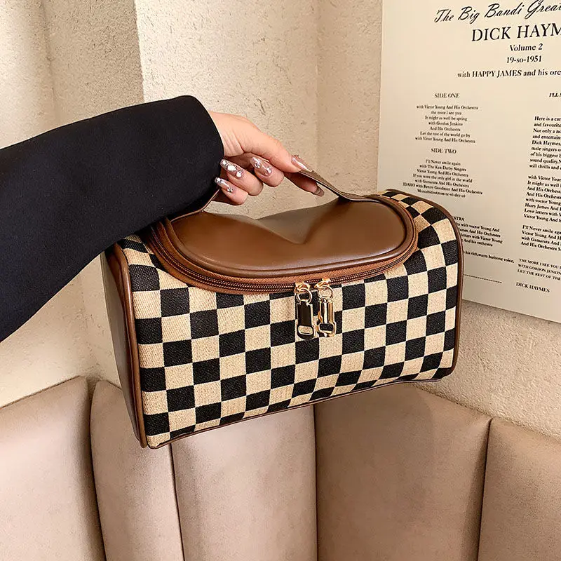 

New Plaid Women Hand Bag Large Waterproof PU Travel Cosmetic Bag Casual Tote Bag Fashion Necessaries Make Up Wash Toiletry Bag