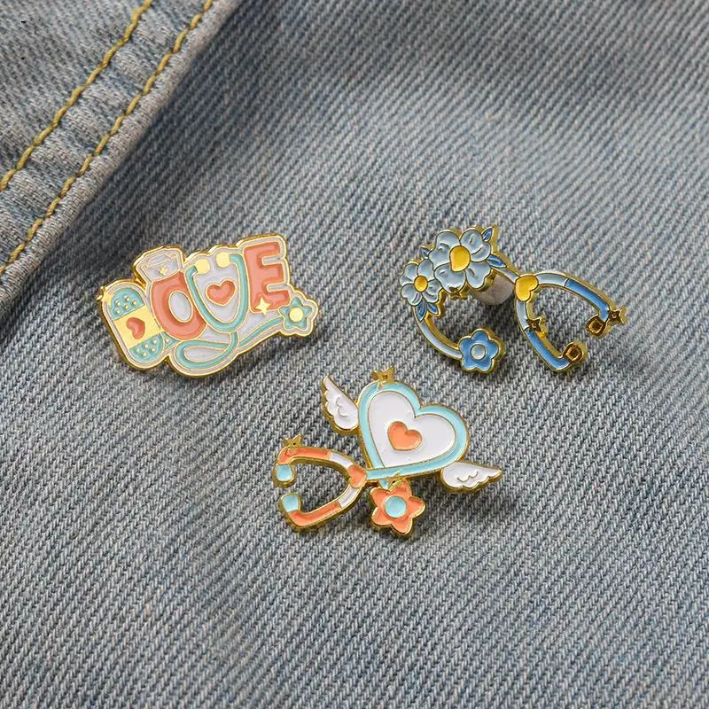 

Stethoscope Enamel Pin Angle Heart Floral Pill Brooches for Nurse Doctor Health Care Badges Medical Jewelry RN Gifts