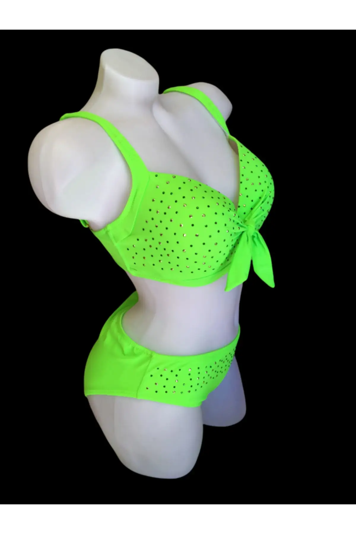 Рисунок 2 - Женские бикини Бикини Комплект