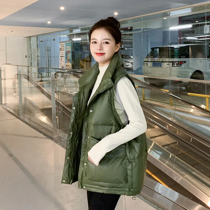 Spring Autumn Light Thin Down Coat Vest Women Solid Colors Warm Short Sleeveless Jackets Big Pocket Zipper Style Chic Warm Vest