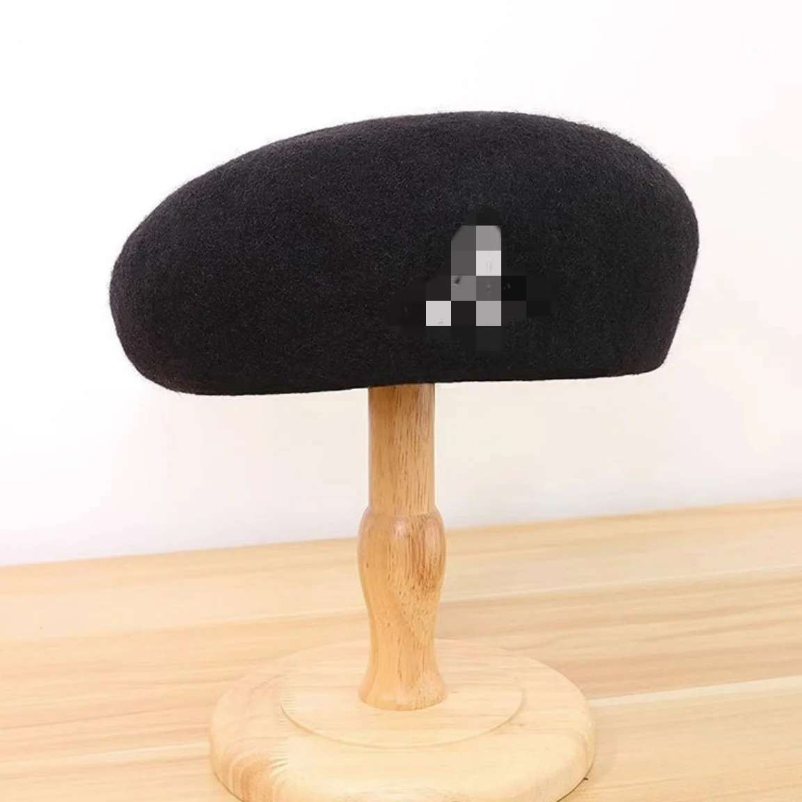 Женский шерстяной берет с большой окружностью головы и восьмиугольной